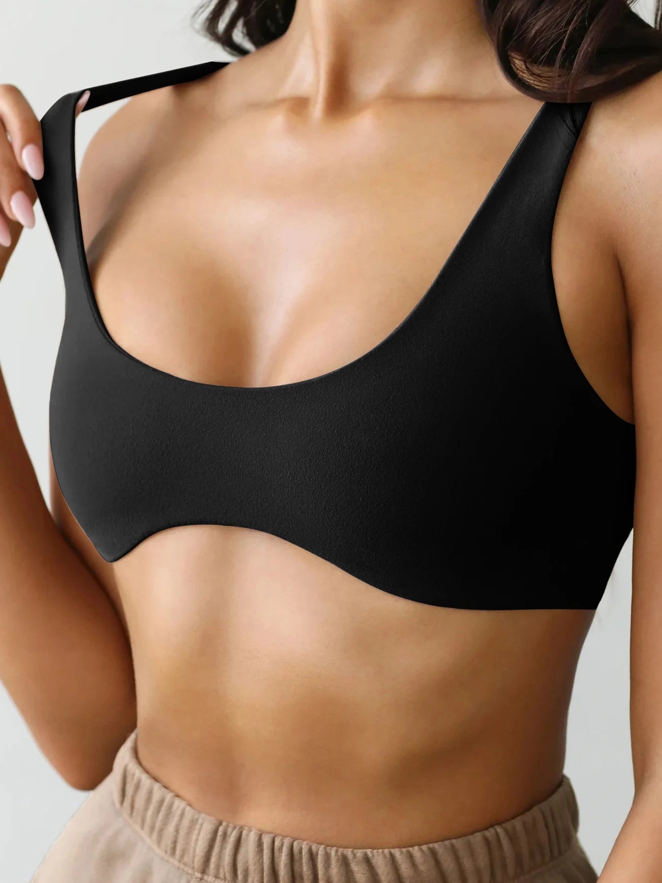 Unique design hot selling U-neck fitness suit, nude double-sided brushed yoga suit, tight fitting sports bra