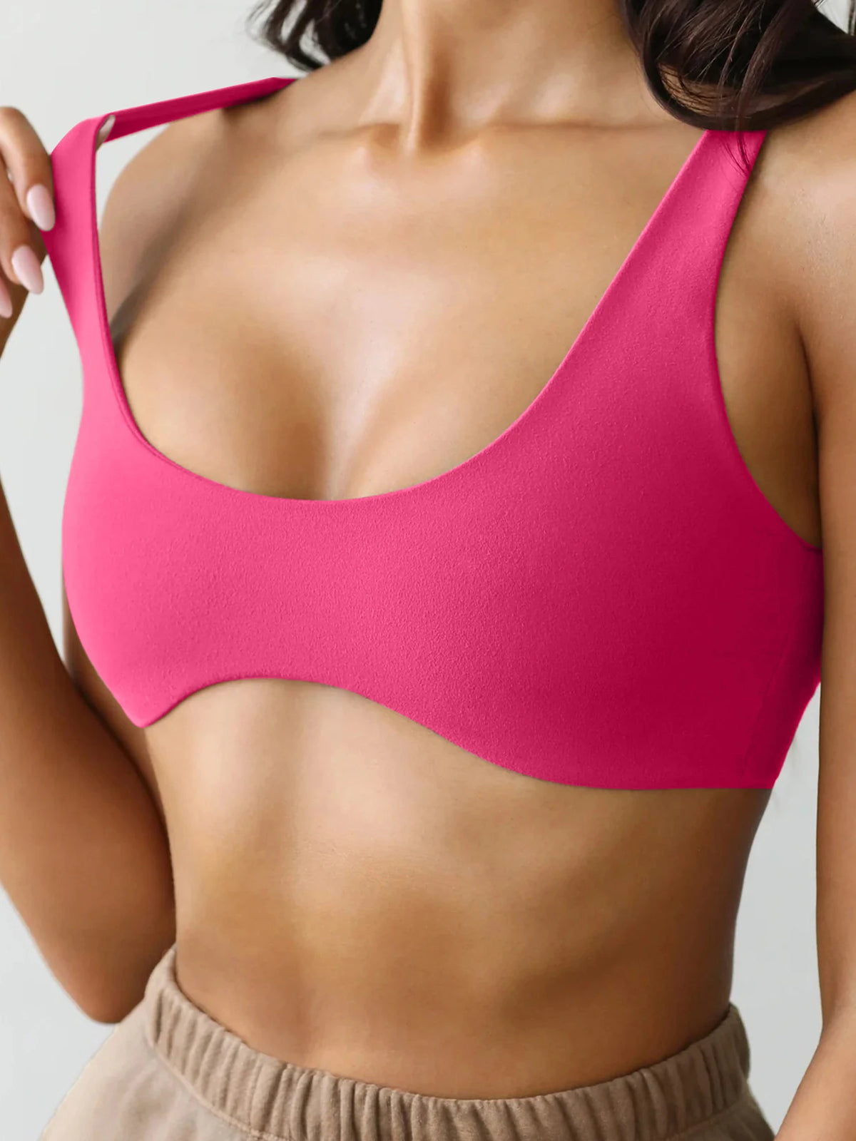 Unique design hot selling U-neck fitness suit, nude double-sided brushed yoga suit, tight fitting sports bra